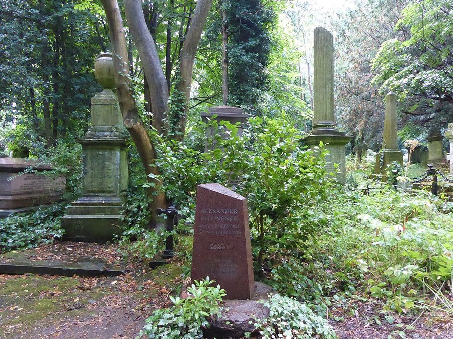 The grave of Alexander Litvinenko in Highgate West Cemetery